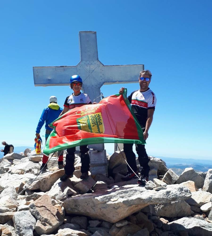 Reyes y Paco dos braojeños coronando el Aneto